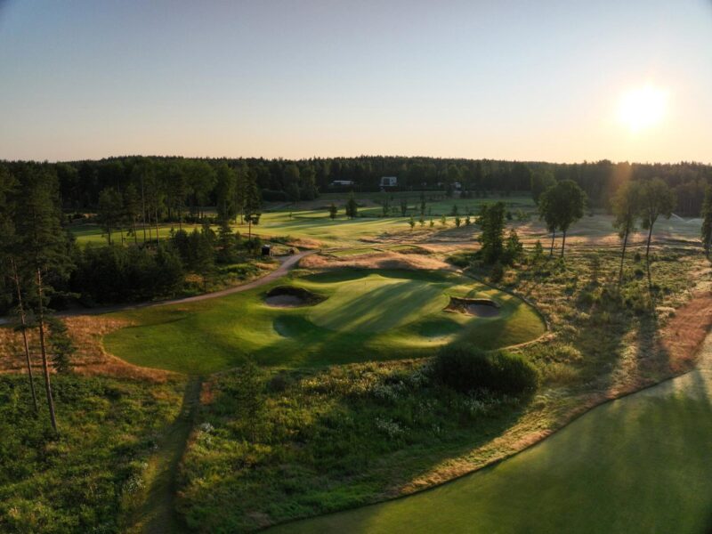 Finnish Golf Media FORE! | Hirsala Golf – Laadukas kokonaisuus kentältä klubille