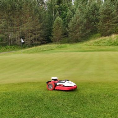 Finnish Golf Media FORE! | EM-kilpailut testasivat robotiikan – Kress piti Kytäjän kentän huippukunnossa 